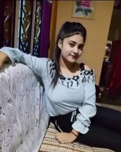 Escorts Service In Pandhurna